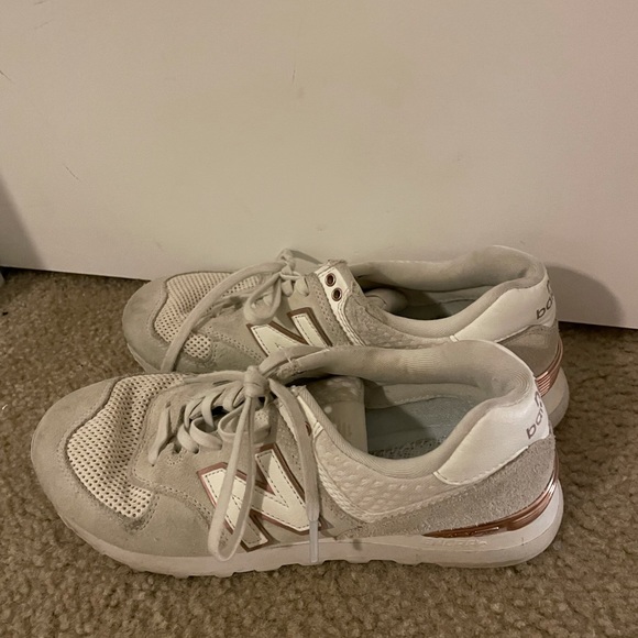 new balance sneakers size 7.5/8 - Picture 2 of 4